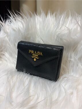 Prada Small Saffiano Tri-Fold Envelope Closure Wallet